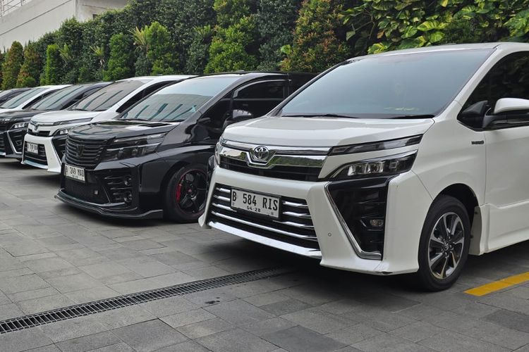 toyota voxy, Voxy, pajak mobil baru, pajak tahunan, pengalaman pakai toyota voxy, Pajak Toyota Voxy 2020, Nyaris Rp 10 Juta per Tahun