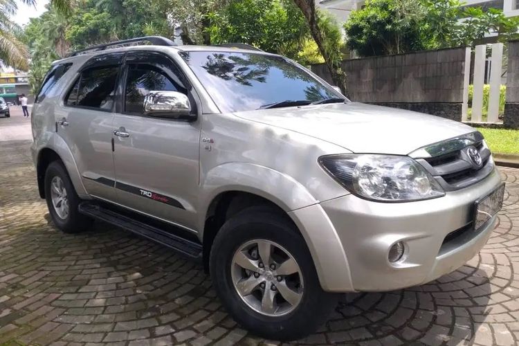 SUV Ladder Frame, Harga bekas, Toyota Fortuner, kondisi fisik, Cek Harga Bekas Toyota Fortuner di 2025, Mulai Rp 130 Jutaan
