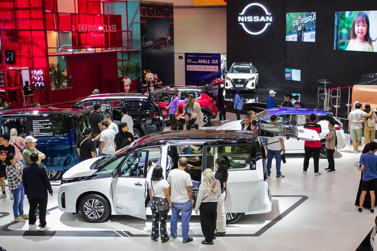 Kendaraan Bermotor, Gaikindo, otomotif, penjualan, penjualan mobil, Penjualan, pasar mobil, kendaraan bermotor, Pasar Otomotif Nasional Melambat, Gaikindo Belum Ubah Target Tahunan