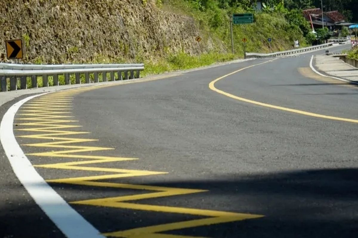 Arti Marka Garis Zig-zag Kuning yang Belum Diketahui Banyak Orang