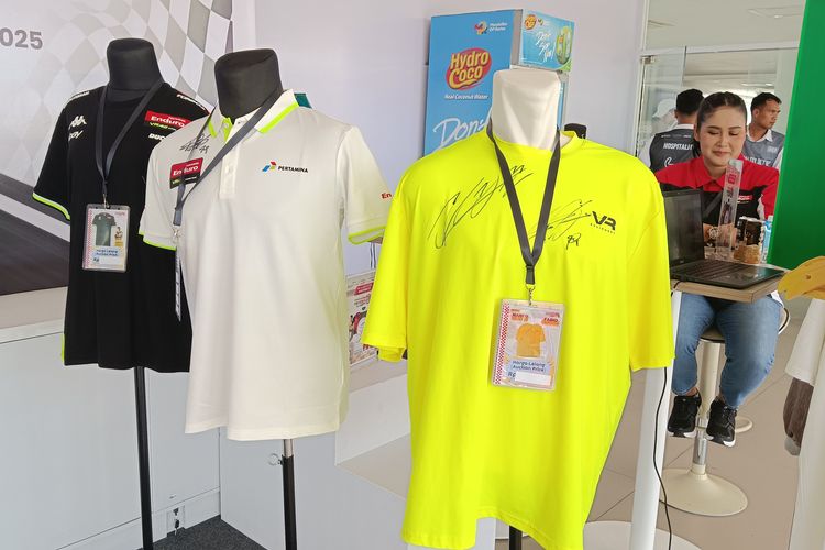 MotoGP, Valentino Rossi, Marc Marquez, mandalika, MotoGP Indonesia, lelang, Ikut Lelang Barang Pebalap MotoGP di Mandalika, mulai Rp 500.000