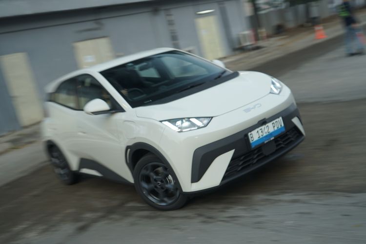 BYD Motors Indonesia, Atto 1, GIIAS 2025, mobil listrik, Bos BYD: Fokus Utama Atto 1 di Pasar Domestik Indonesia