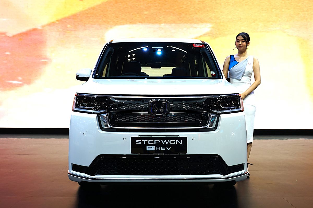 Siapa Target Konsumen Honda Step WGN e:HEV?