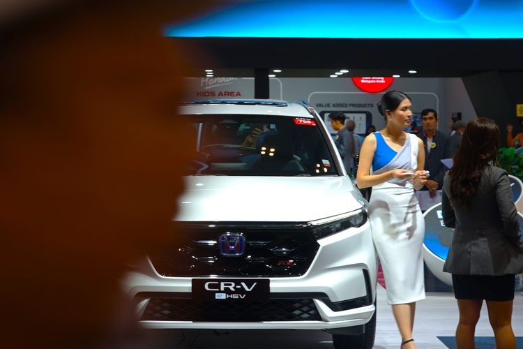Honda, e:HEV, elektrifikasi, HR-V, hybrid, cerdas, Langkah Bertahap Honda Menuju Mobilitas Bebas Emisi