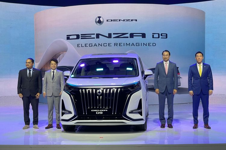 Gabungan Industri Kendaraan Bermotor Indonesia, Gaikindo, mobil listrik, BYD Auto, Denza, Mercedes-Benz, Denza D9, Mengenal Hubungan BYD dengan Denza