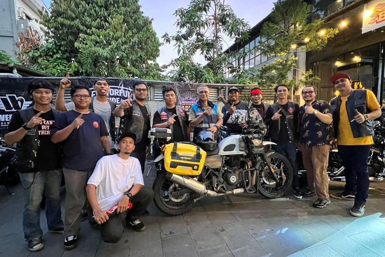 Komunitas, Touring, royal enfield, Himalayan, kalimantan barat, Solo Touring Menembus Kalimantan Barat Selama 12 Hari
