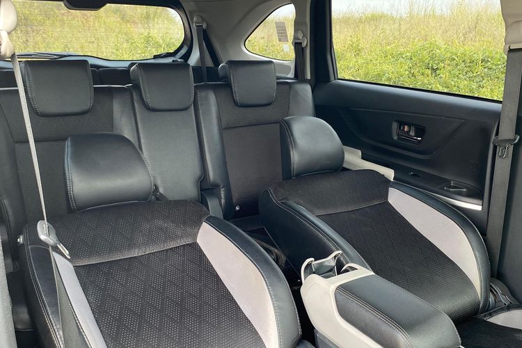 LMPV, kelebihan, kekurangan, toyota veloz, Curhat Pemilik Toyota Veloz: Kelebihan dan Kekurangan yang Dirasakan