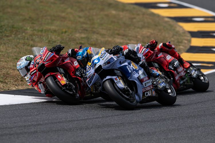 Wuling Motors, MPV baru, MotoGP Belanda, MPV Baru, GIIAS 2025, Jadwal MotoGP, Marc Marquez, Diskon Tarif Tol, diskon tarif tol, Chery Indonesia, Populer Otomotif, artikel terpopuler, Wuling MPV Baru dan Hasil FP1 MotoGP Belanda