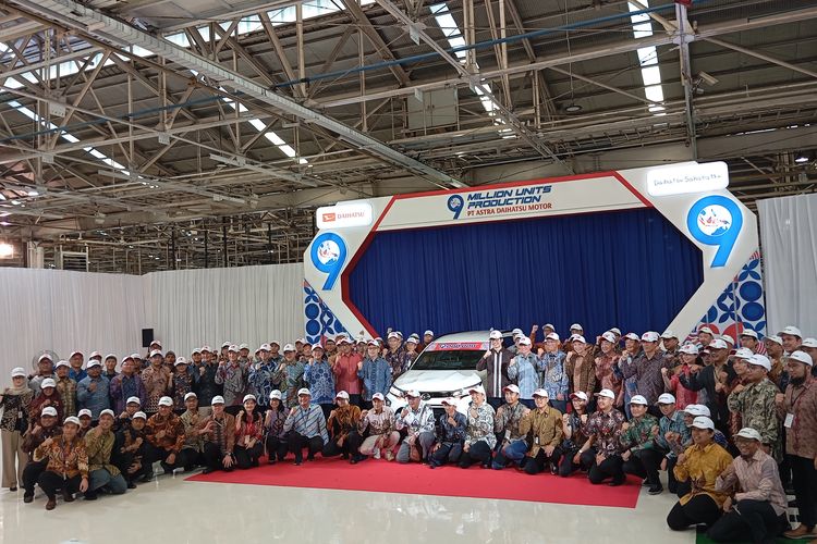 ekspor mobil, Tantangan Ekonomi, Produksi Daihatsu, Penurunan pasar otomotif, Produksi Daihatsu Turun Tajam, Apa Penyebabnya?