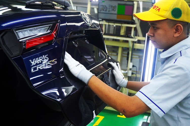 Industri Otomotif Indonesia, ekspor kendaraan Toyota, Primaniyarta Lifetime Achievement Award, kandungan lokal kendaraan, Perjalanan Panjang Ekspor Kendaraan Toyota di Indonesia