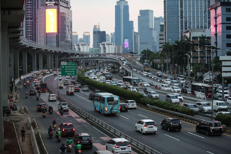 Pemprov DKI Jakarta, jakarta macet, Rano Karno, kemacetan jakarta, jalan macet, Pemprov DKI Gandeng Banyak Pihak Atasi Kemacetan Jakarta