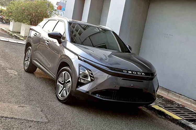 insentif pemerintah, Chery Indonesia, penjualan kendaraan listrik, Mobil Hybrid, Hybrid Jadi Tulang Punggung Chery, BEV Masih Terkendala