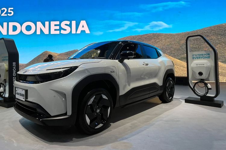 Urban Cruiser, Toyota bZ4X, mobil listrik, GIIAS 2025, Toyota bZ4X dan Urban Cruiser Menjadi Sorotan di GIIAS 2025