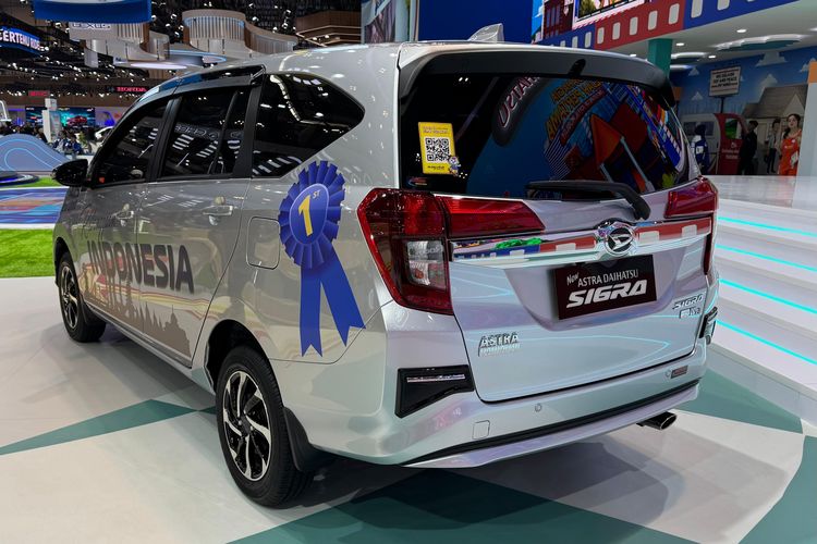 Daihatsu, Sigra, LCGC, GIIAS 2025, sigra, Astra Daihatsu Motor, Intip Sentuhan Baru Sigra 1.2 R Deluxe yang Bersolek di GIIAS 2025