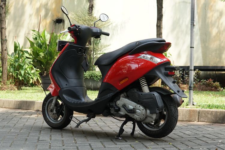 Skuter, Piaggio, skuter, Piaggio Zip, Motor, Piaggio Indonesia, piaggio, motor, Dua Versi Piaggio Zip yang Beredar di Indonesia, Apa Bedanya
