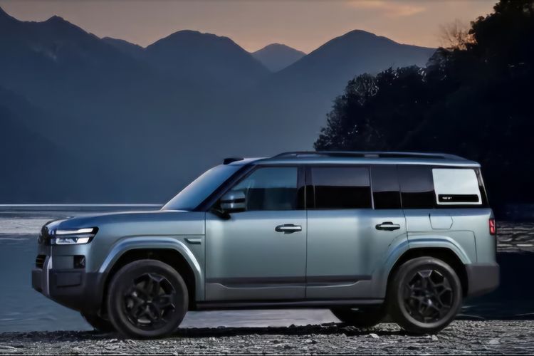 fitur canggih, kemampuan off-road, SUV Plug-in Hybrid, Dimensi Besar, BYD Luncurkan SUV PHEV di China, Bisa Tempuh 1.300 Km