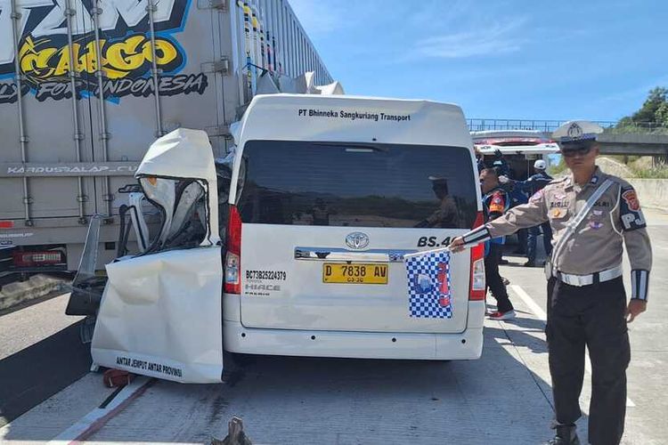 kecelakaan lalu lintas, safety driving, penyebab kecelakaan, kesalahan pengemudi, dosa pengemudi, 5 Dosa Pengemudi yang Sering Jadi Penyebab Kecelakaan di Jalan