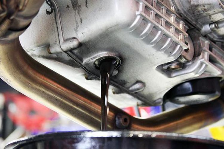 perawatan, oli mesin, komponen, gesekan, Pertamina, pelumas, membersihkan, oli motor, Perawatan, Mengapa Oli Mesin Kendaraan Harus Diganti Secara Rutin?
