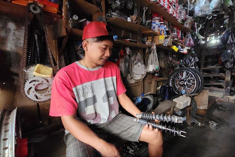 motor harian, shockbreaker rekondisi, kenyamanan berkendara, harga terjangkau, Rekondisi Shockbreaker Motor: Solusi Hemat dan Efisien