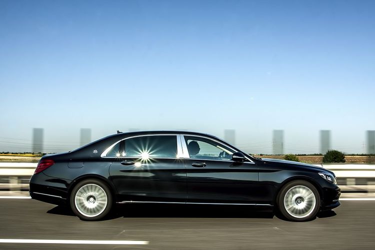 Maybach, Kejagung, Riza Chalid, mercedez benz, Mercedes-Benz S500 Maybach, Sedan Ultra Mewah MIlik Riza Chalid yang Disita Kejagung