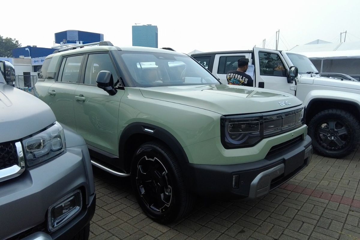 GIIAS 2025: BAIC Luncurkan Mobil Hybrid Terbaru BJ30 e