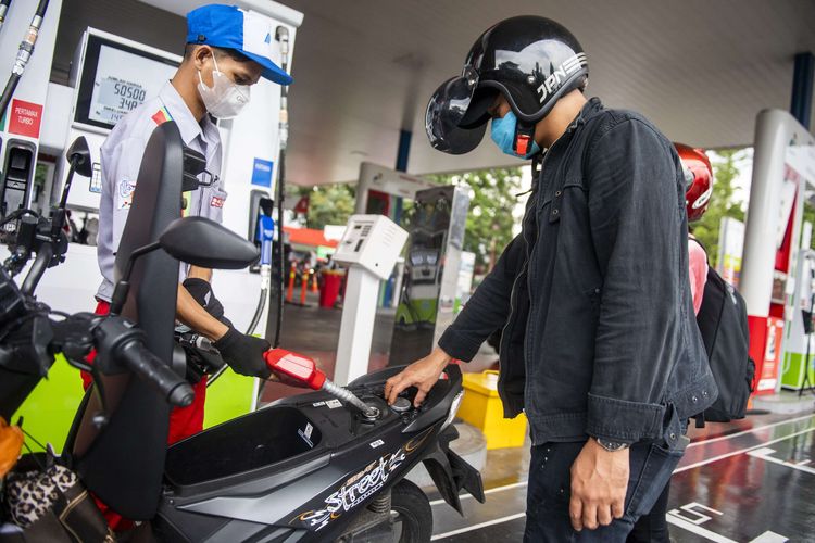 pameran otomotif, Toyota fortuner, Populer Otomotif, cicilan mobil, artikel terpopuler, bodykit, pengesahan stnk, GIIAS 2025, bbm campur etanol, Mobil 7 Penumpang, GIIAS Tak Tingkatkan Penjualan