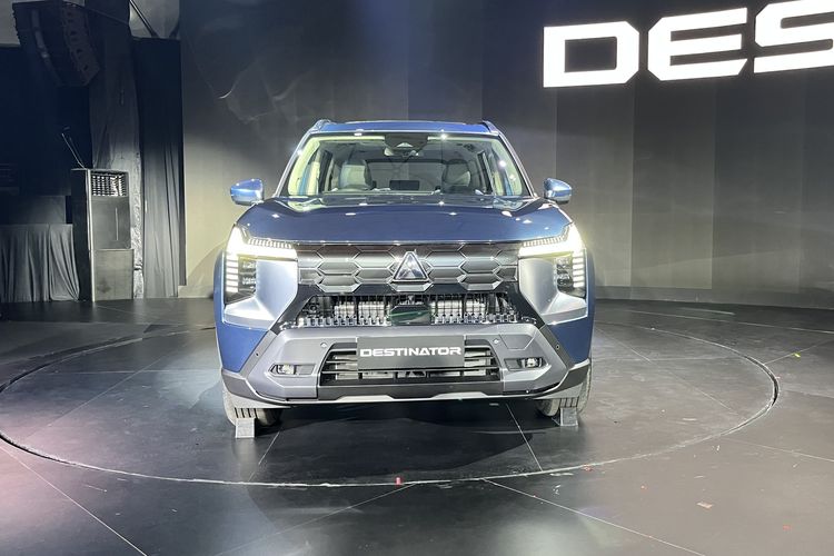 Mitsubishi Destinator, SUV 7-penumpang, Takao Kato, GIIAS 2025, Takao Kato: Indonesia Basis Produksi Mitsubishi Destinator