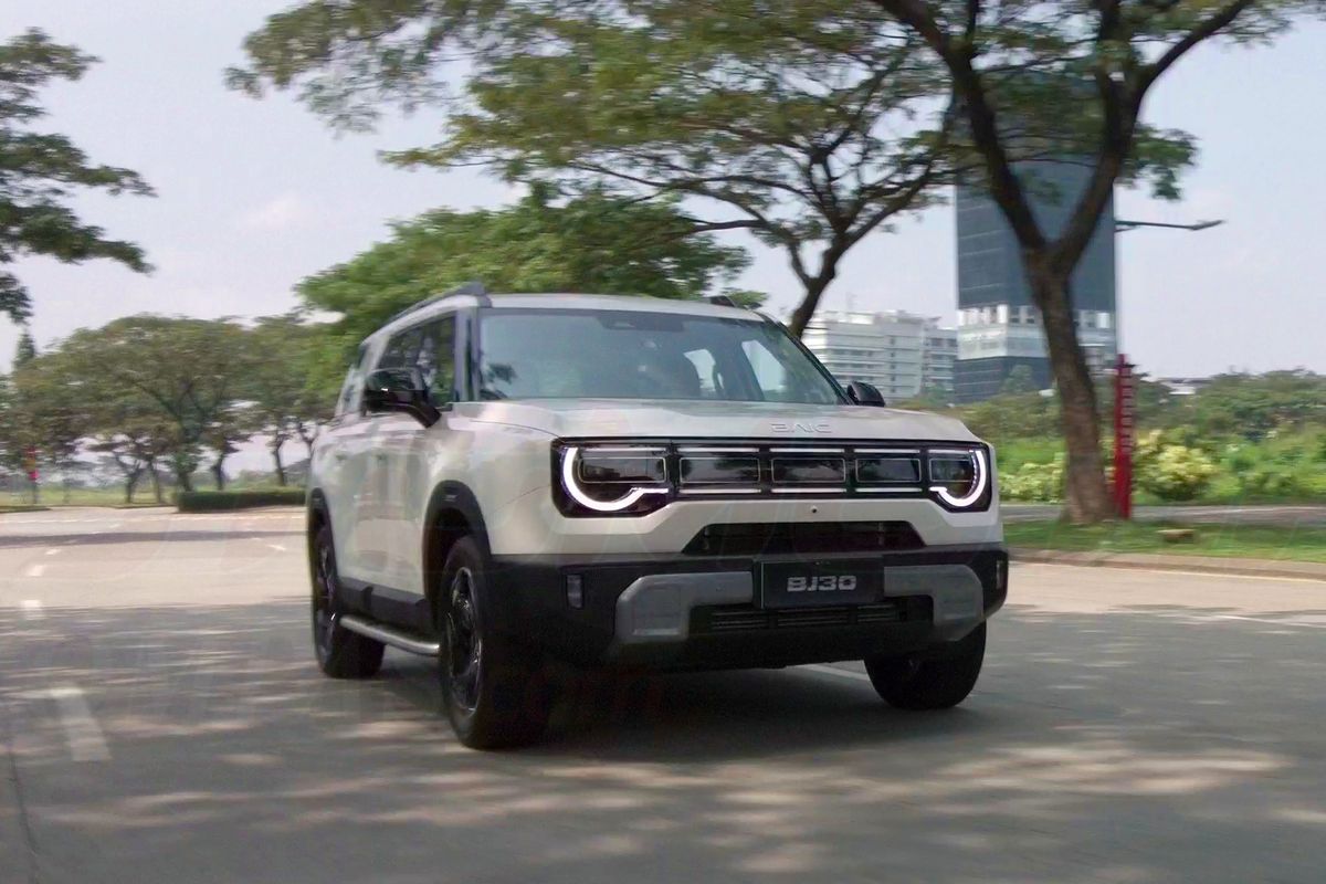 Impresi BAIC BJ30 Hybrid: Desain Maskulin dan Performa Tinggi