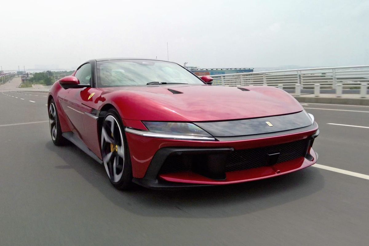 Impresi Jajal Ferrari 12Cilindri: Supercar dengan Plus dan Minus