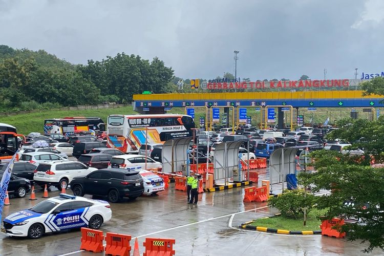 Trans-Jawa, Cikampek Utama, jabotabek, Lebaran, arus mudik Lebaran, Sampai H-4 Lebaran 2025, Lebih dari 1,1 Juta Kendaraan Keluar Jabotabek