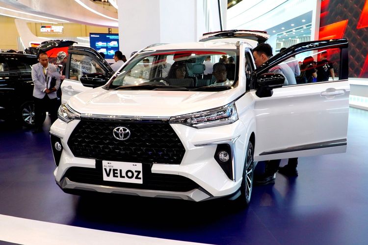 TMMIN, Toyota Motor Manufacturing Indonesia, Toyota, Mobil Hybrid, toyota Indonesia, veloz hybrid, Toyota  Veloz Hybrid Siap Mendarat