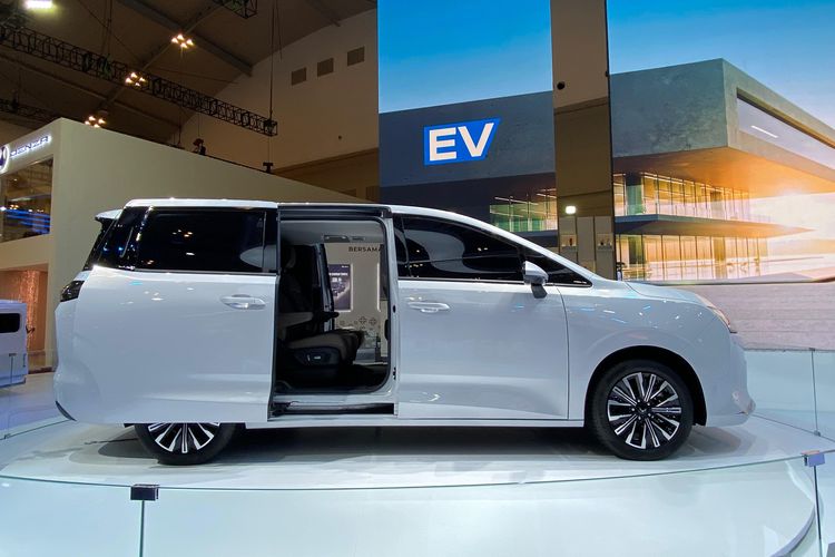 Wuling, GIIAS, Wuling Cortez Darion, MPV pintu geser bekas, GIIAS 2025, Plus Minus Wuling Cortez Darion di Mata Pengunjung GIIAS 2025