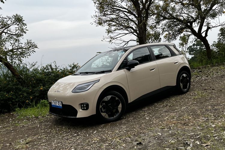 Android Auto, ban serep, rakitan lokal, aion ut, Perbedaan Aion UT Versi Global dan Indonesia yang Perlu Diketahui