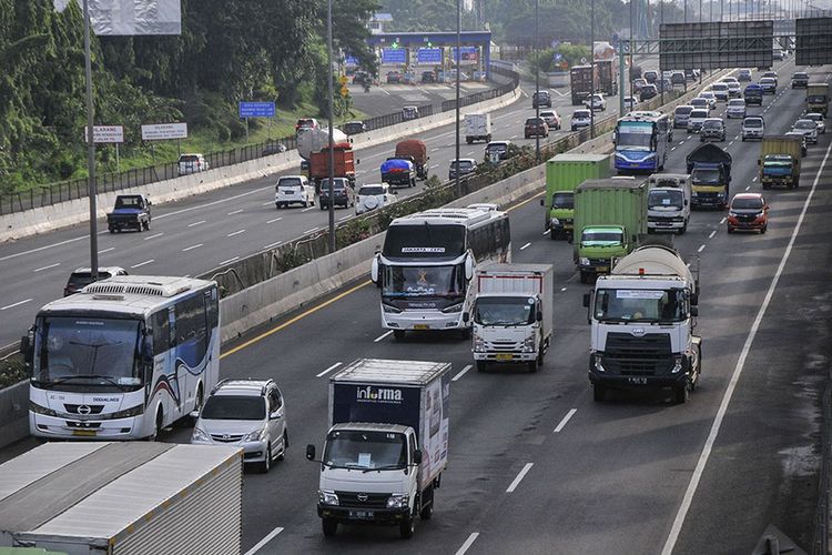 Aki Mobil, ganjil genap, tarif tol, biaya mudik, mudik Lebaran 2025, [POPULER OTOMOTIF]  Cara Darurat Atasi Aki Mobil Soak di Perjalanan | Pekan Ini Ganjil Genap Jakarta Hanya Berlaku 4 Hari