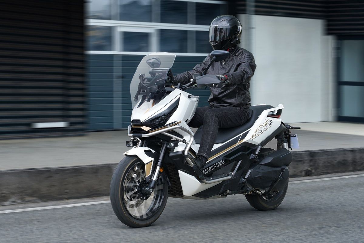 Skutik Adventure, motor premium, Zontes, IMOS 2025, Kenalan dengan Zontes: Motor Premium dari Tiongkok di IMOS 2025