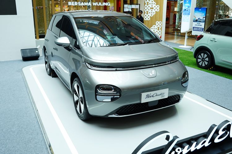 isi bensin, Toyota Rush, Suzuki XL7, Pertamax naik, mobil baru, subsidi motor listrik, Isi Bensin, Pertamax Naik, Jakarta Fair 2025, Diskon Helm, Mobil Baru, Isuzu, Mu-X, GIIAS 2025, Subsidi Motor Listrik, mU-X, Toyota rush, Populer Otomotif, artikel terpopuler, diskon helm, jakarta fair 2025, Penurunan Harga Mobil Baru, Subsidi Motor Listrik