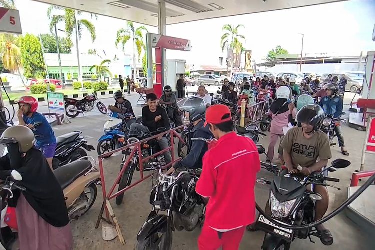 Pertalite, sepeda motor, bbm pertalite, bbm bercampur air, BBM Pertalite Bercampur Air, Ini Dampak Buruknya pada Mesin Motor