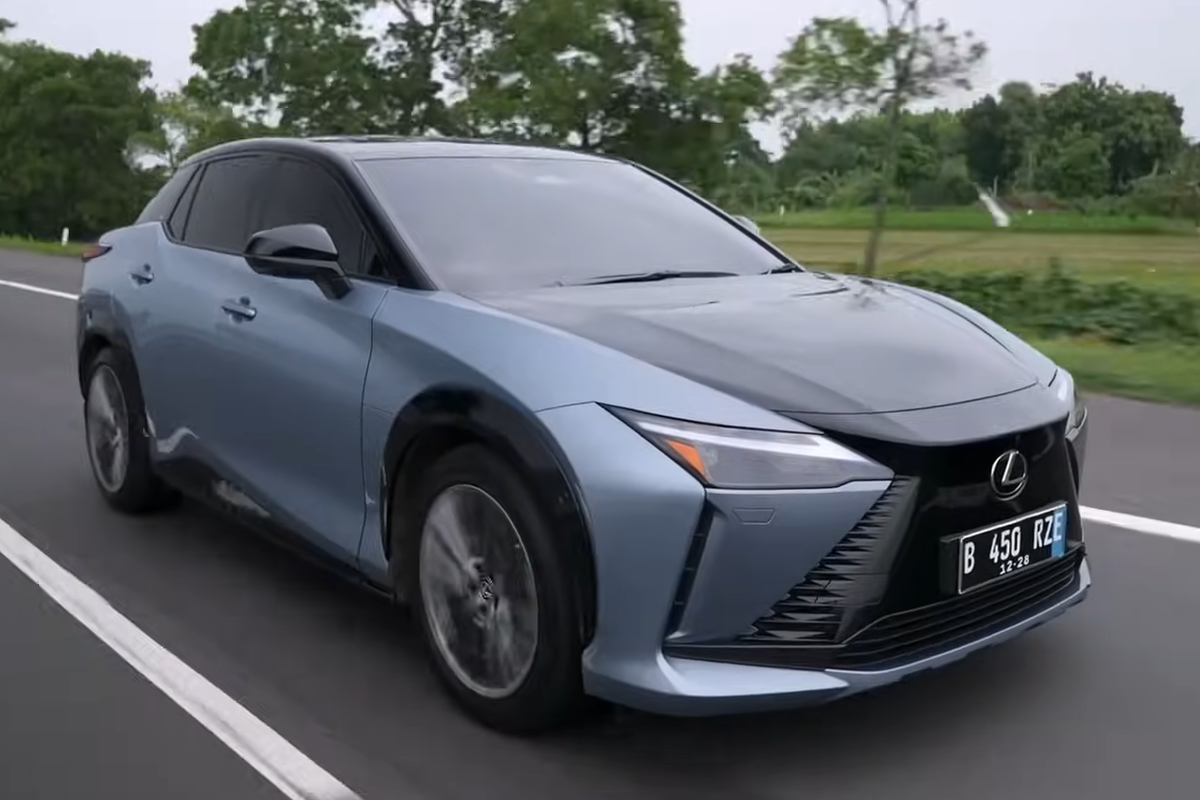 Pengalaman Berkendara Lexus RZ 450e: Daya Jangkau dan Layanan Darurat