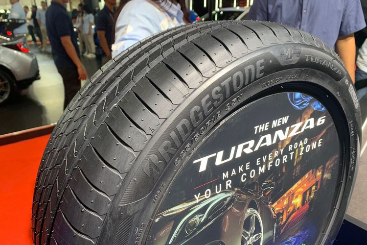 inovasi teknologi, mobil listrik, torsi instan, keawetan ban, Mitos atau Fakta: Ban Mobil Listrik Lebih Cepat Aus?