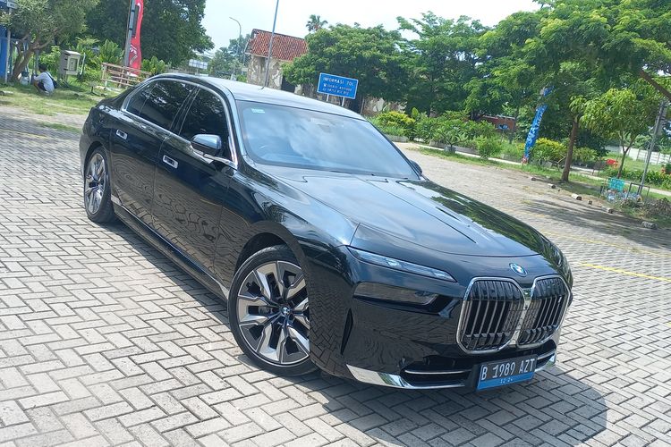 Mobil Listrik, kendaraan listrik, pajak mobil listrik, pajak mobil listrik murah, 10 Mobil Listrik yang Pajak Tahunan Paling Murah