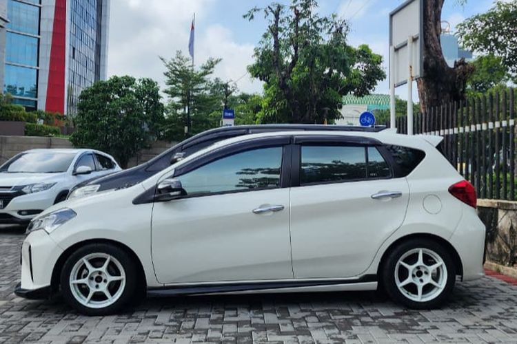 hatchback, Daihatsu Sirion, Konsumsi BBM, Performa mesin, Curhat Pemilik Daihatsu Sirion 2022: Fun to Drive, Spare Parts inden