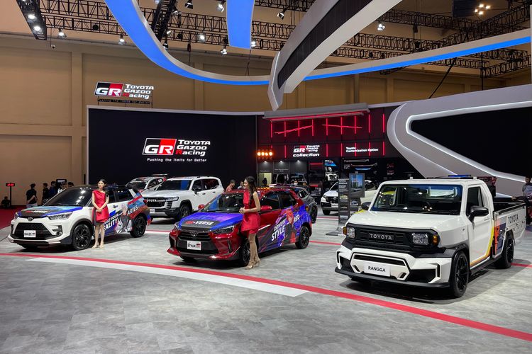 Innova Zenix Hybrid, Yaris Cross Hybrid, program T-Care, Toyota GIIAS 2025, Program T-Care, Innova Zenix Hybrid dan Yaris Cross Jadi Hadiah di GIIAS 2025