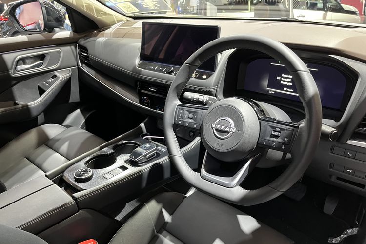 Nissan X-Trail, GIIAS 2025, teknologi e-Power, Nissan X-trail, SUV elegan, Pengalaman Test Drive All-New Nissan X-Trail e-Power di GIIAS 2025