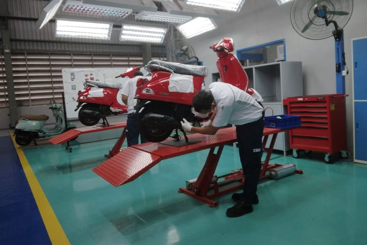 Vespa, knalpot, sepeda motor, motor, Mitos atau Fakta Knalpot Vespa Matik Mudah Berkarat?