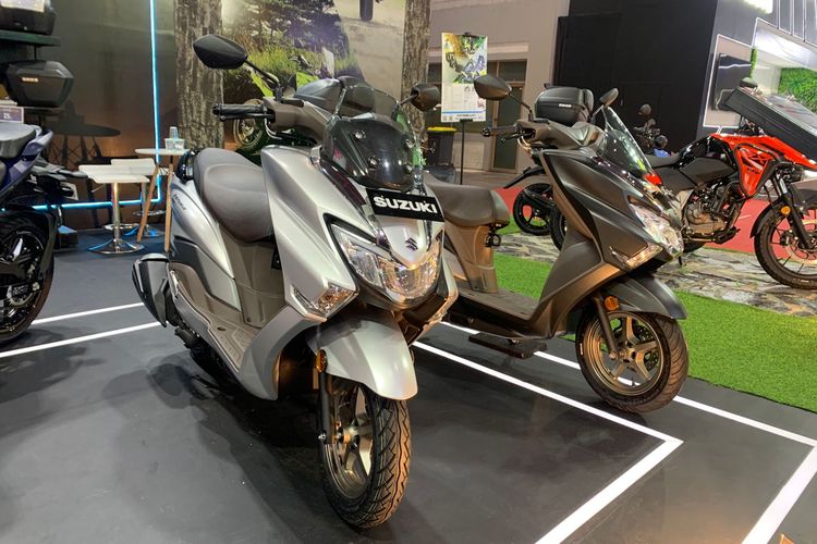 harga skutik, skutik bongsor, Harga Motor Baru, Harga Skutik Bongsor, daftar harga motor, Harga Skutik Bongsor Oktober 2025: Yamaha Xmax dan Vespa LX Naik