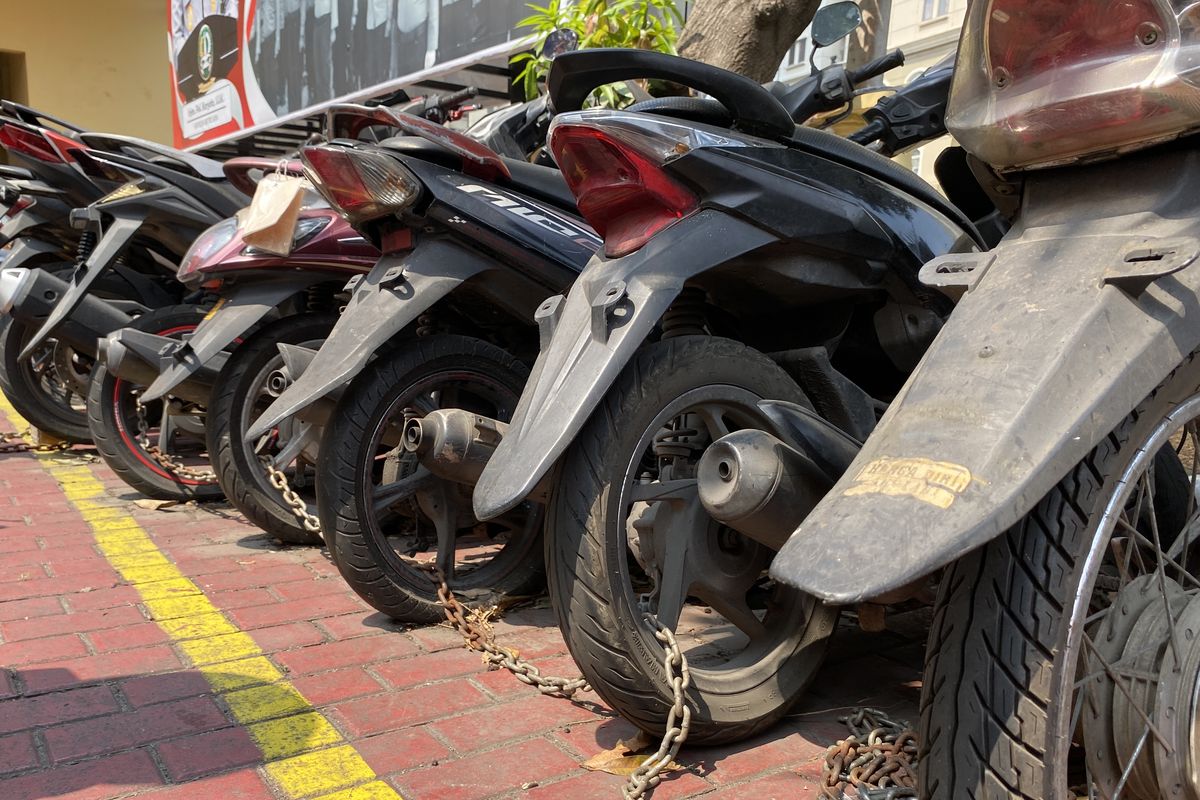 Motor Tanpa Pelat Nomor Belakang Jadi Incaran Polisi