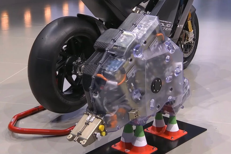 motor listrik, MOtoE, ducati, V21L, baterai solid-state, munich motor show 2025, Motor Listrik Ducati V21L Uji Coba Pakai Baterai Solid-State