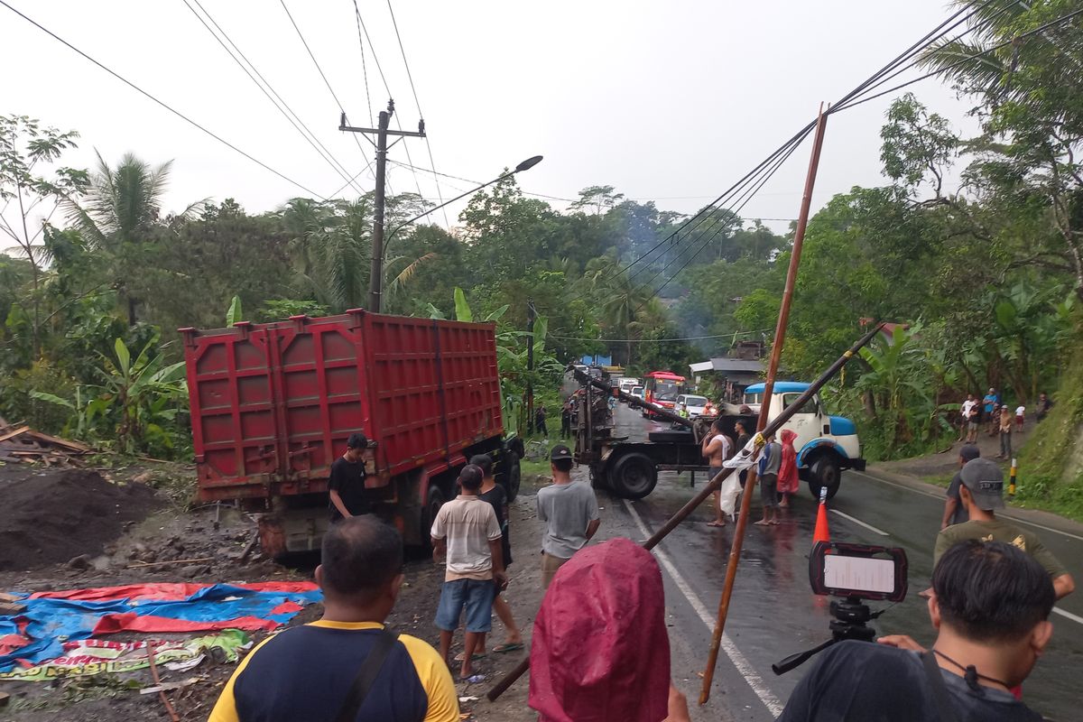 Tiga Penyebab Truk Mengalami Rem Blong