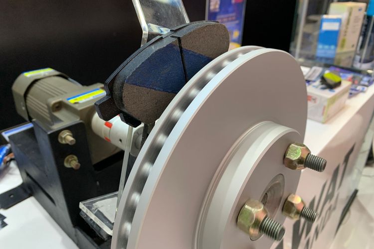 kampas rem, garansi kampas rem, kampas rem mobil berkualitas, Bagaimana Garansi dan Usia Pakai Ideal Kampas Rem Mobil?