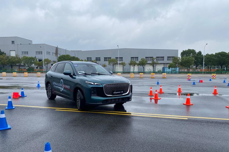 lepas, Lepas L8, lepas chery, Lepas Gelar Fun Test Drive L8 di Longshan, Wuhu, China